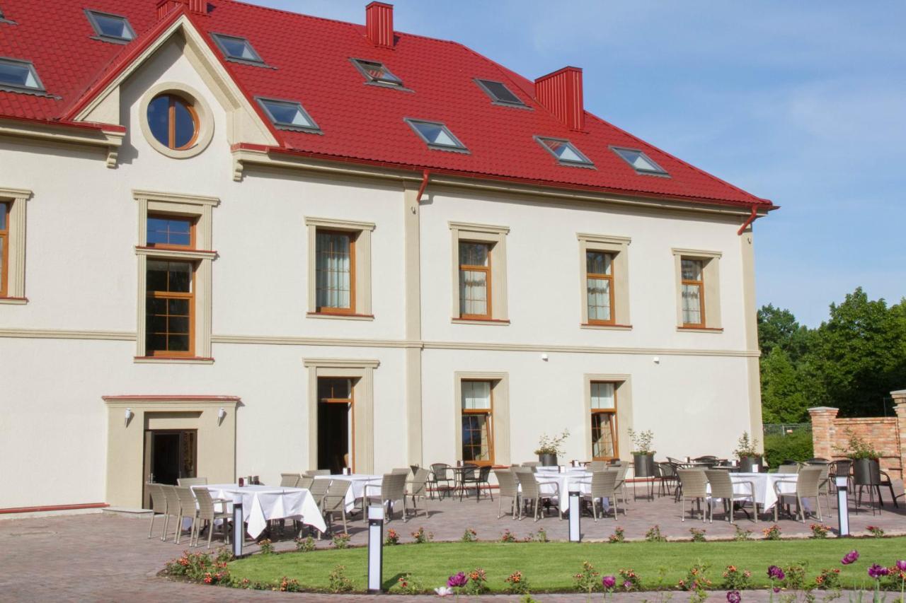 Central Hotel Radviliskis Exterior photo
