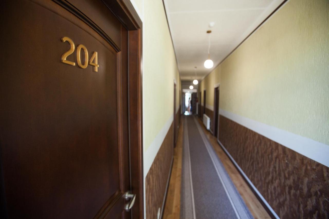Central Hotel Radviliskis Exterior photo
