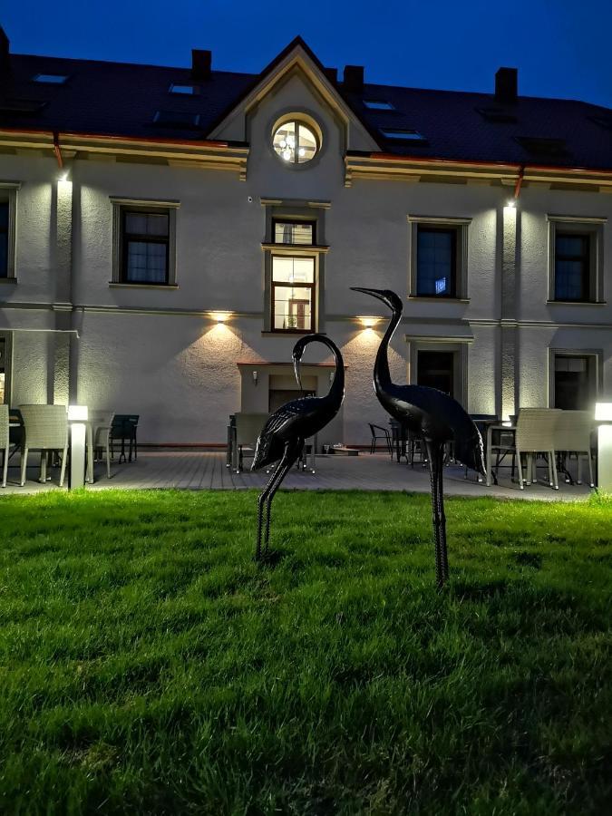 Central Hotel Radviliskis Exterior photo